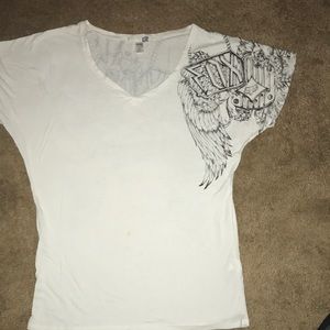 Mens white Fox racing t-shirt size large with angel wings and “Fox”-front & back